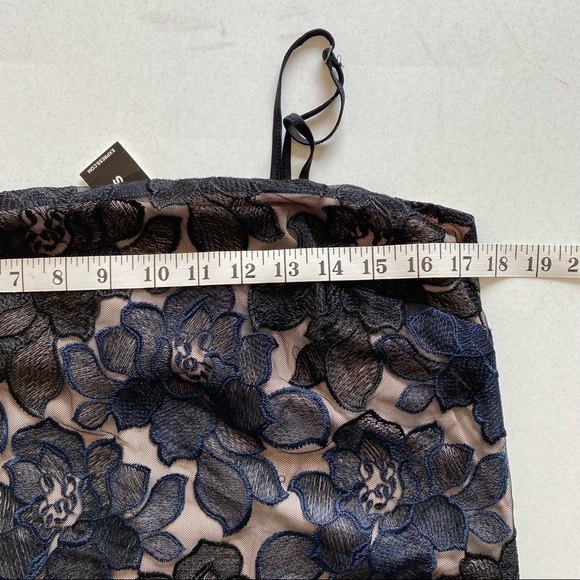 Express Black Embroidered Floral Mini Dress Womens Size Medium Tan Lining - Picture 14 of 16